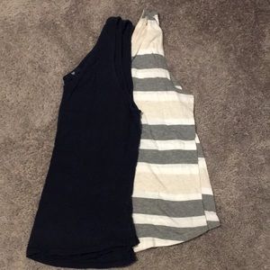 2 Gap tank tops